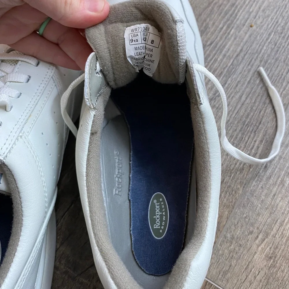 Rockport ProWalker Womens 9.5 N Narrow White Leather Walking Shoes WR7104N